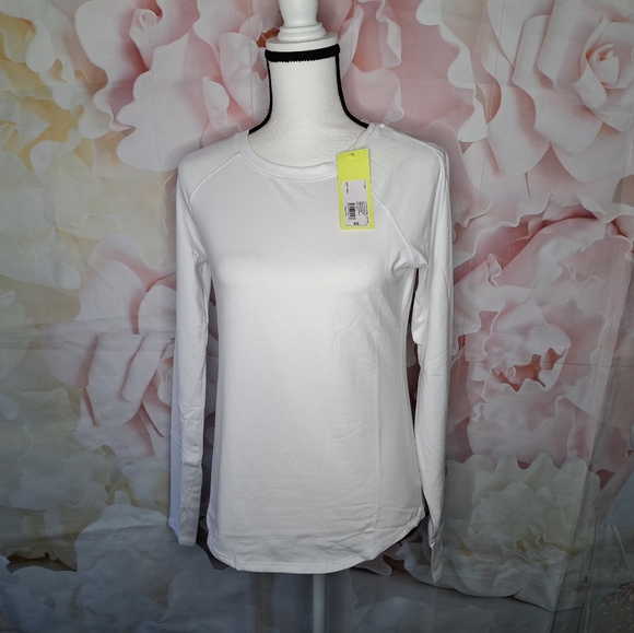 NWT All In Motion Essential Crewneck Long Sleeve Shirt - Picture 3 of 12